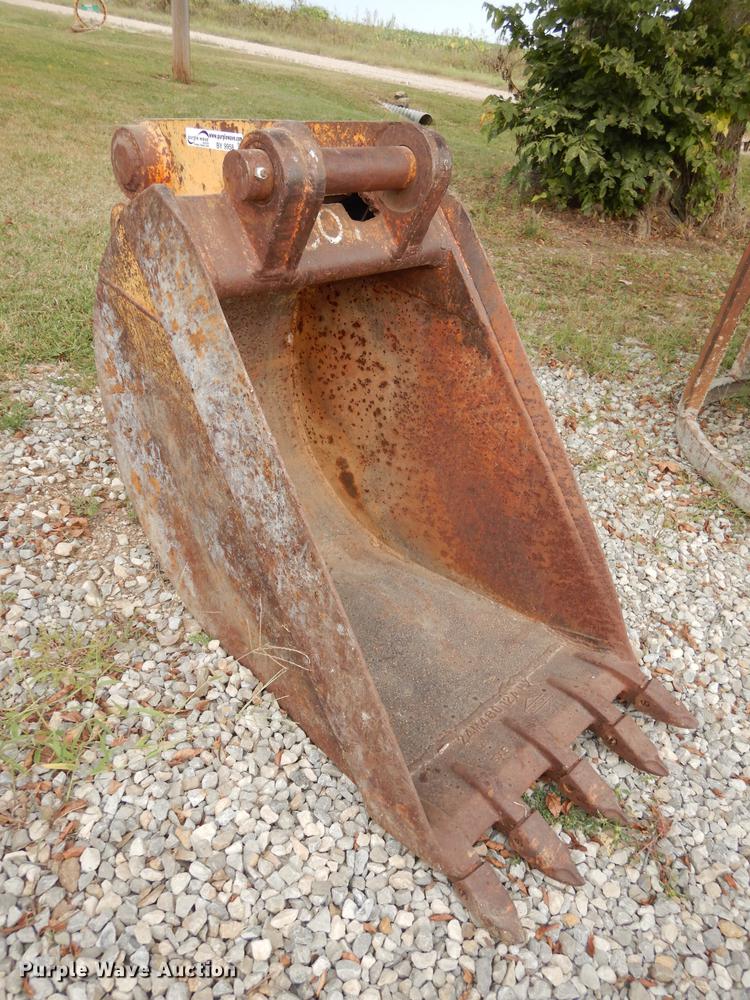 image for item BY9958 Hensley bucket