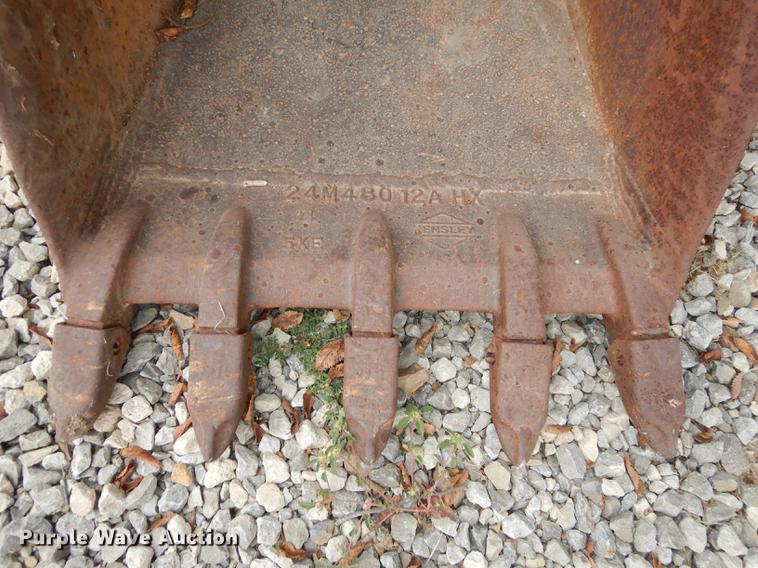 image for item BY9958 Hensley bucket