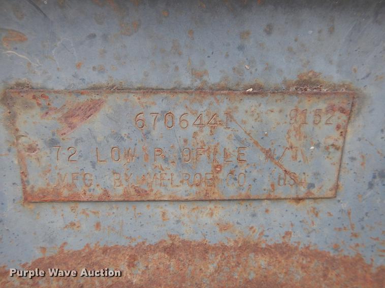 image for item BY9959 Melroe low profile skid steer grapple bucket