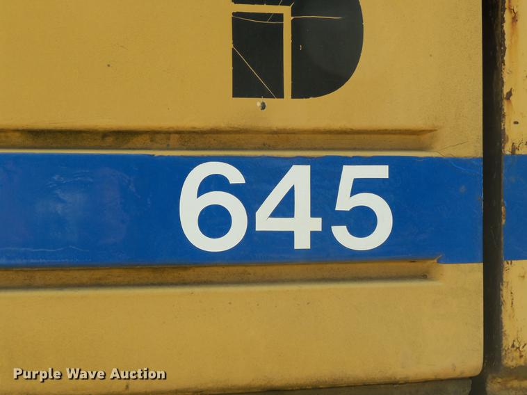 image for item DA2371 1987 Dresser 645 excavator