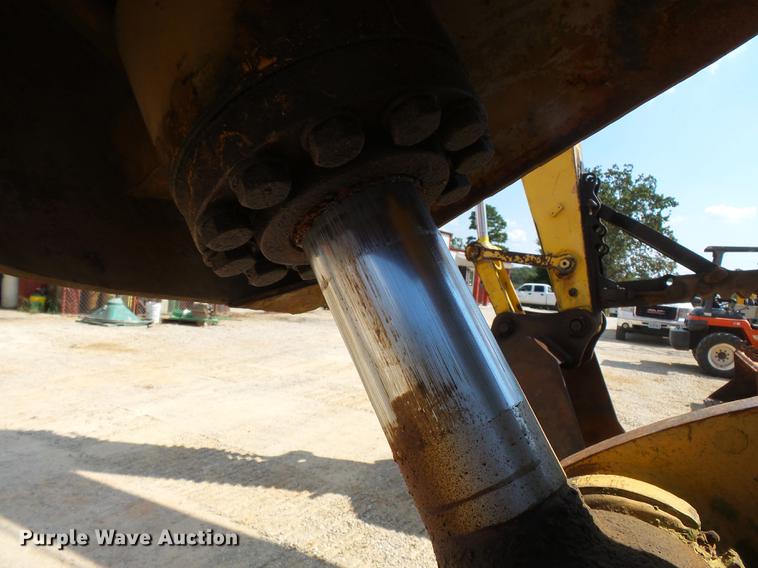 image for item DA2371 1987 Dresser 645 excavator