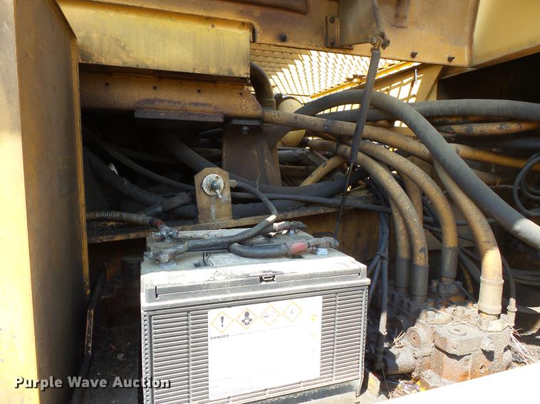 image for item DA2371 1987 Dresser 645 excavator