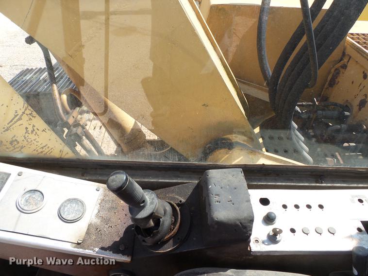 image for item DA2371 1987 Dresser 645 excavator