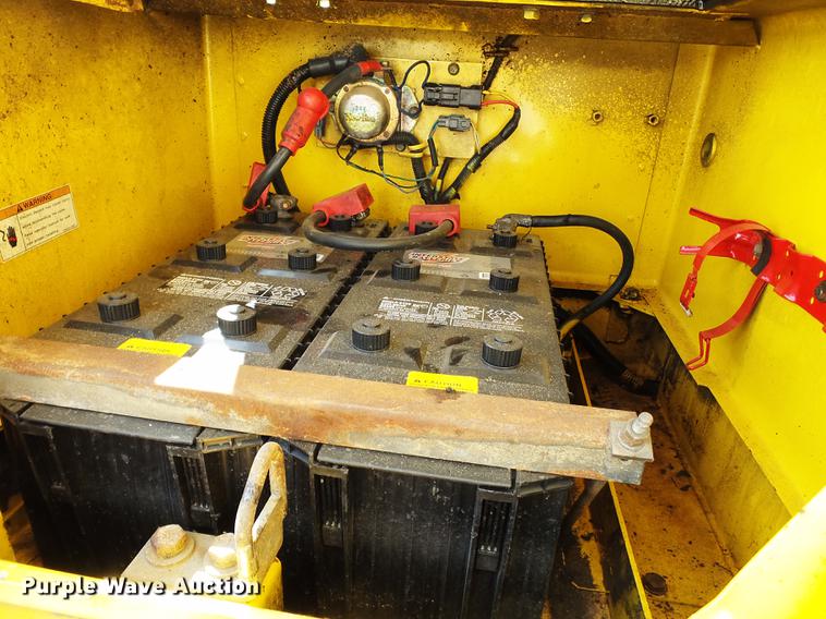 image for item DA2372 2000 Kobelco SK250LC excavator