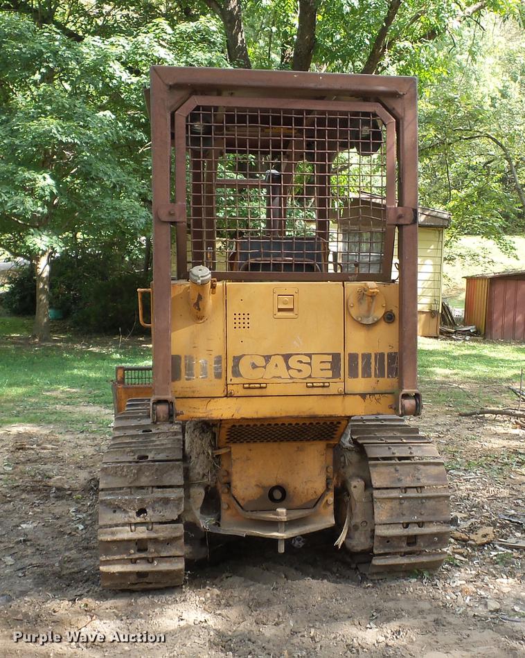 image for item DA2375 1987 Case 450C dozer