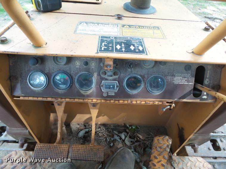 image for item DA2375 1987 Case 450C dozer