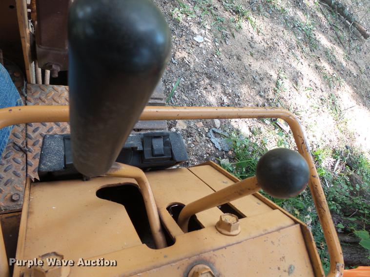 image for item DA2375 1987 Case 450C dozer