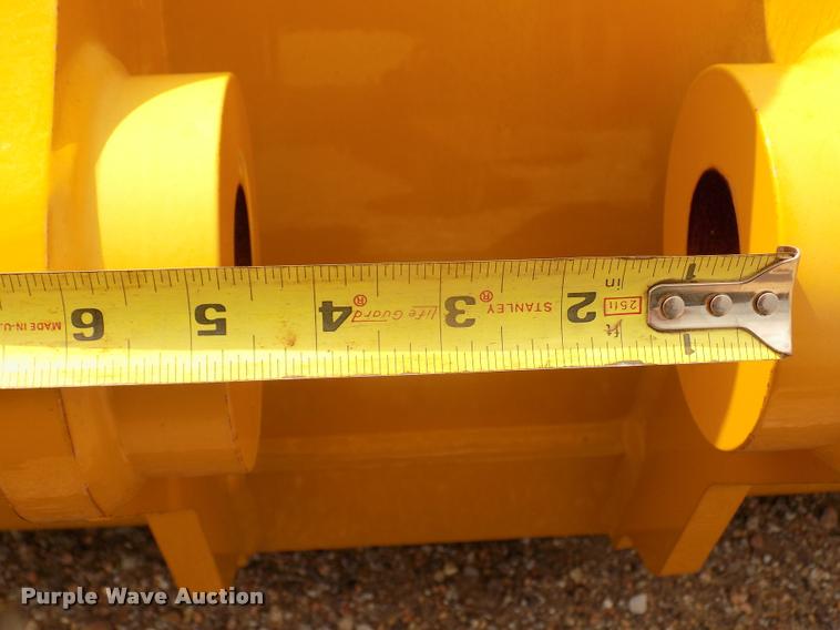 image for item DA3099 Caterpillar bucket