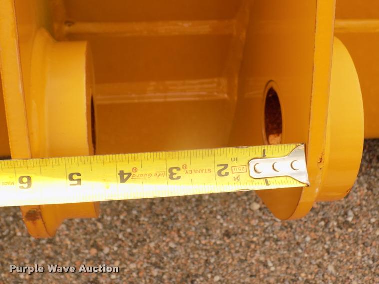 image for item DA3099 Caterpillar bucket