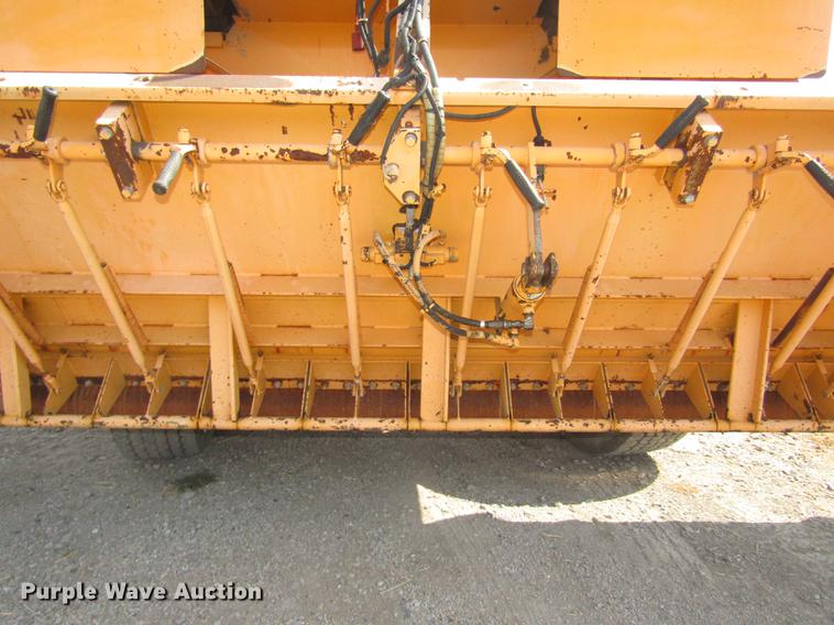 image for item DA3157 1998 Rosco Flaherty SPR-H-H chip spreader