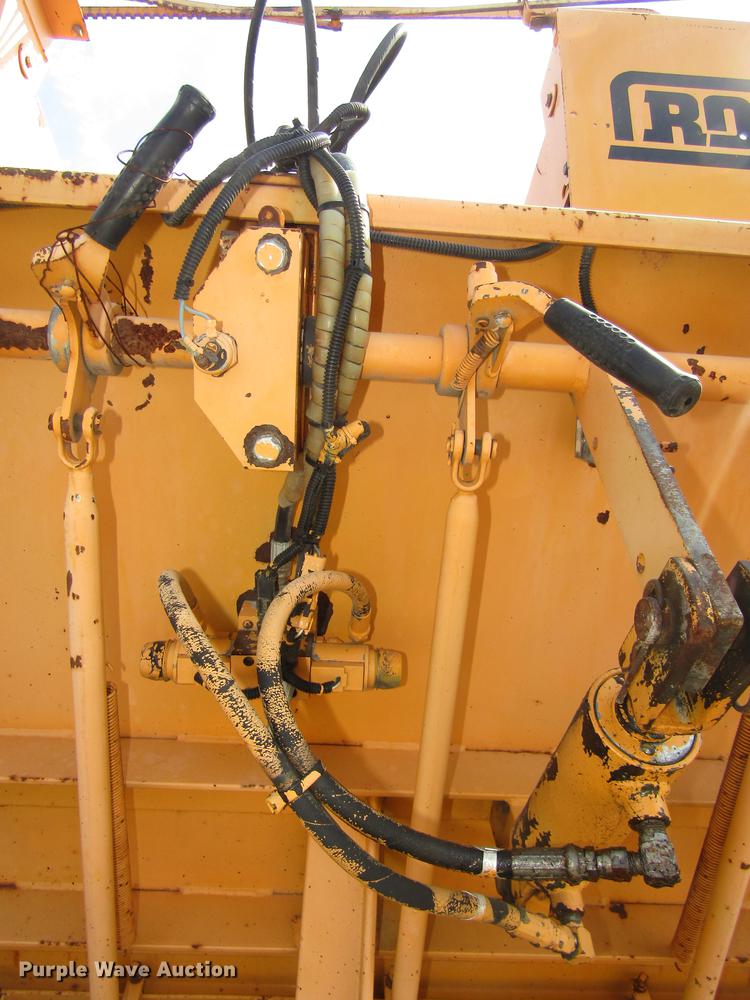 image for item DA3157 1998 Rosco Flaherty SPR-H-H chip spreader