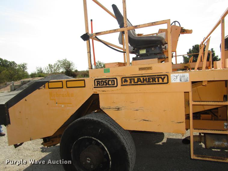 image for item DA3157 1998 Rosco Flaherty SPR-H-H chip spreader