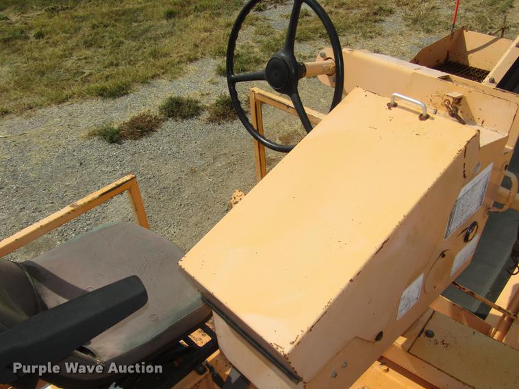 image for item DA3157 1998 Rosco Flaherty SPR-H-H chip spreader