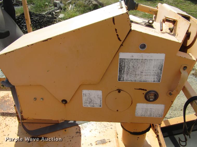 image for item DA3157 1998 Rosco Flaherty SPR-H-H chip spreader