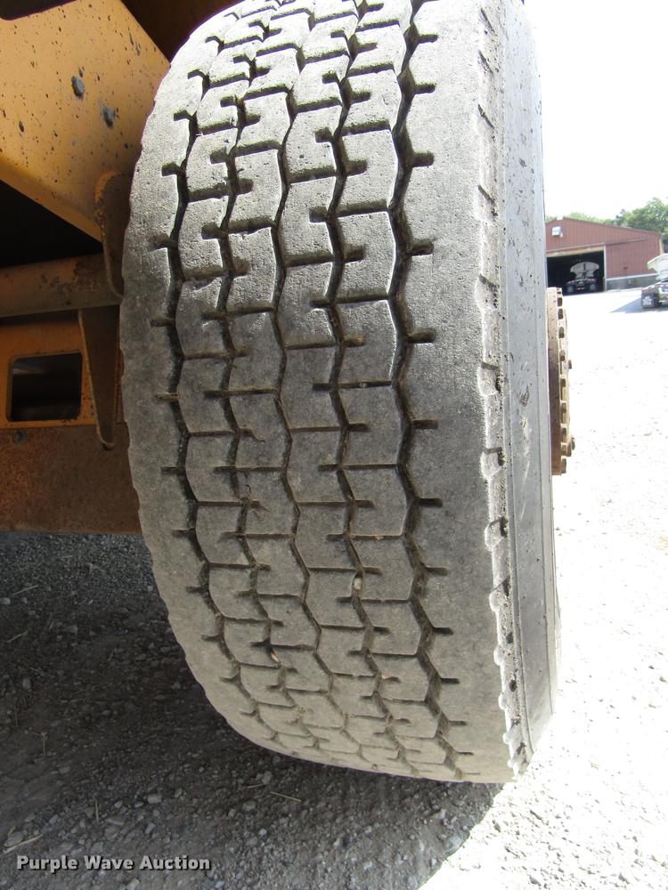 image for item DA3157 1998 Rosco Flaherty SPR-H-H chip spreader