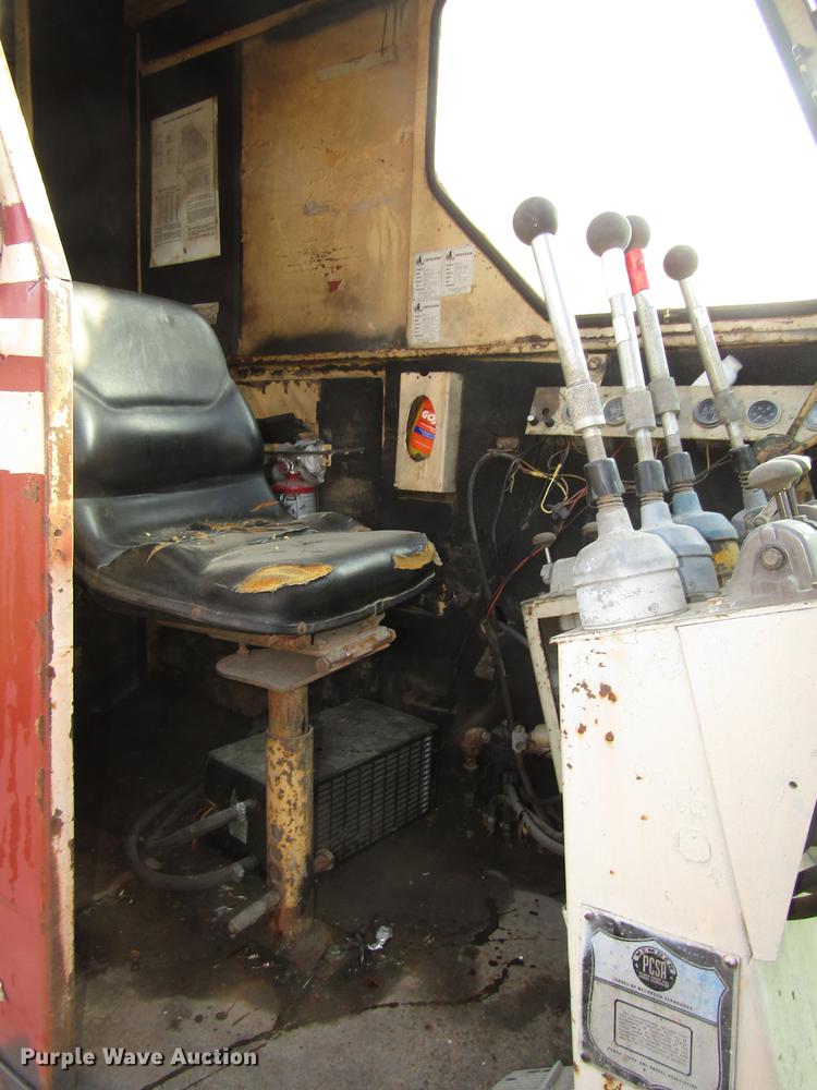 image for item DA3160 1966 Bucyrus Erie 61B crane / dragline