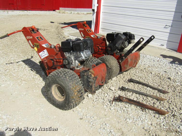 image for item DA3163 (2) 2006 Ditch Witch 100SX cable plows