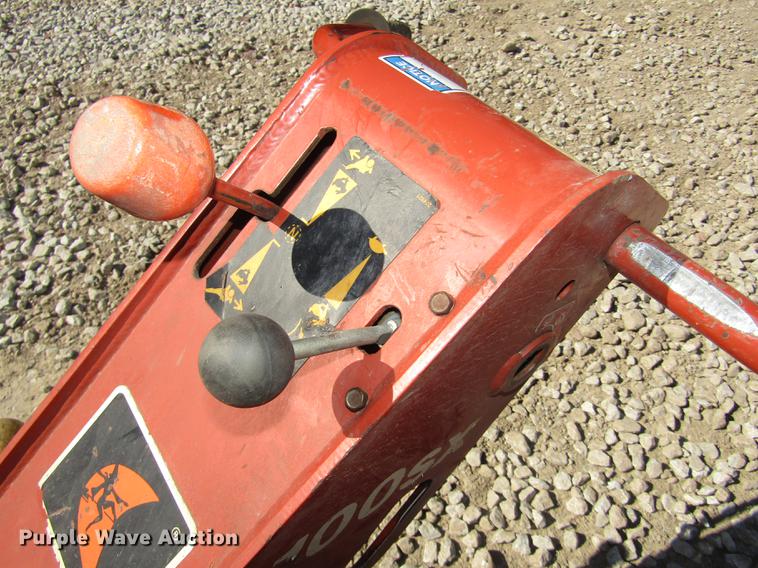 image for item DA3163 (2) 2006 Ditch Witch 100SX cable plows