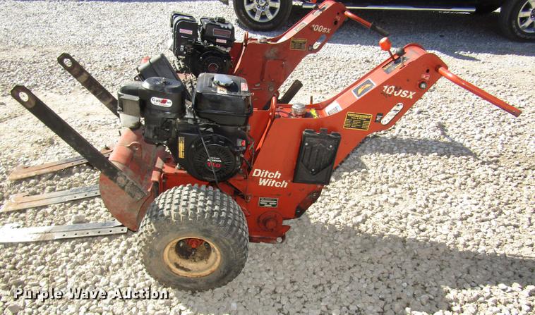 image for item DA3163 (2) 2006 Ditch Witch 100SX cable plows