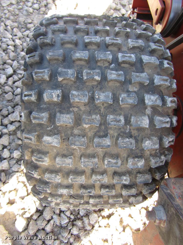 image for item DA3163 (2) 2006 Ditch Witch 100SX cable plows