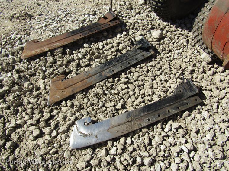 image for item DA3163 (2) 2006 Ditch Witch 100SX cable plows