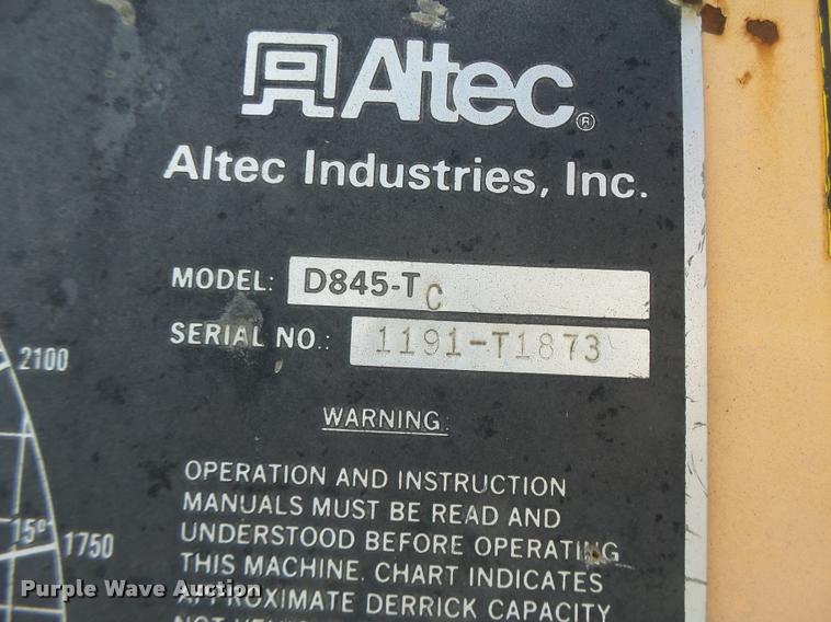 image for item DA9425 1992 International 4900 bucket truck