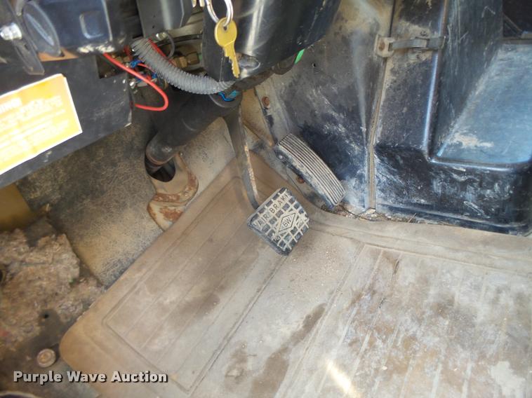 image for item DA9425 1992 International 4900 bucket truck