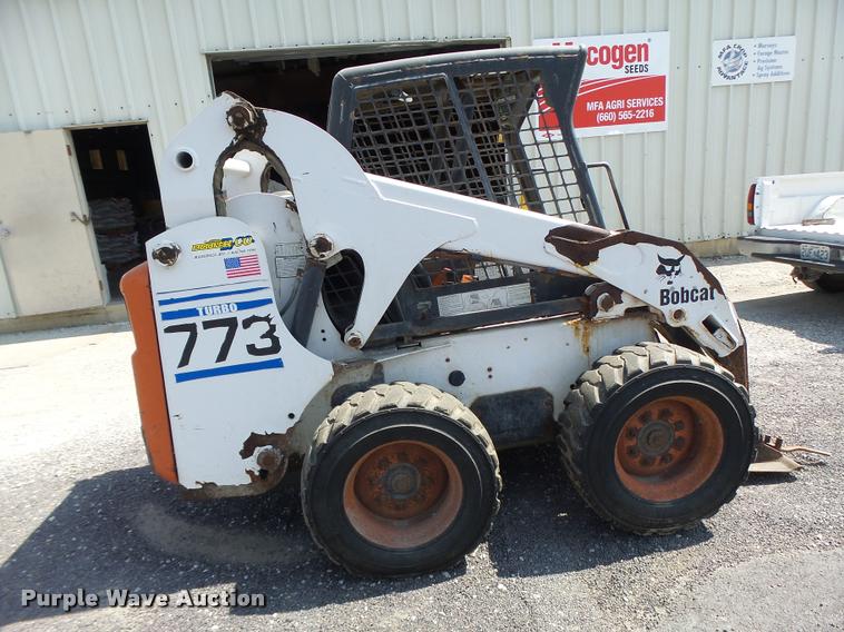 image for item DB1431 2001 Bobcat 773 skid steer