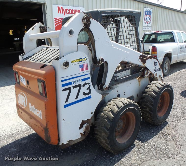 image for item DB1431 2001 Bobcat 773 skid steer