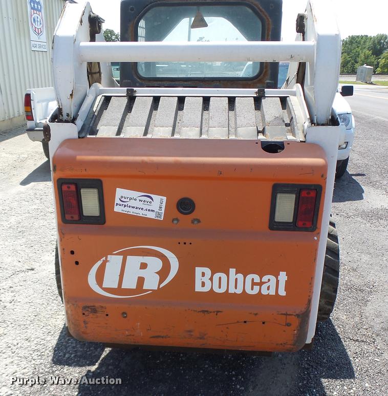 image for item DB1431 2001 Bobcat 773 skid steer