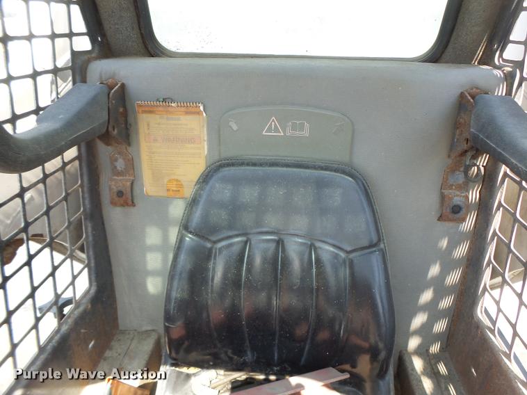 image for item DB1431 2001 Bobcat 773 skid steer