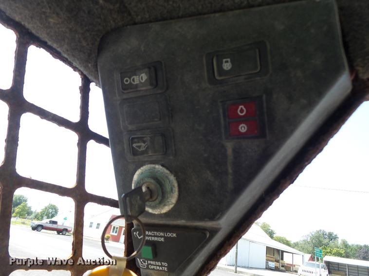 image for item DB1432 1999 Bobcat 873 skid steer