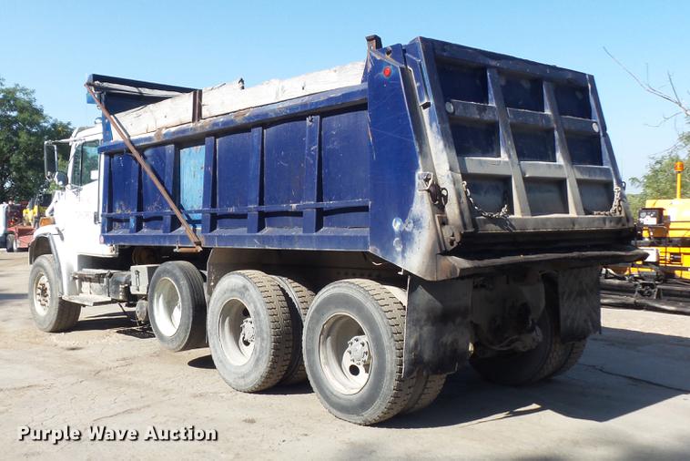 image for item DB6441 1999 Freightliner FLD dump truck