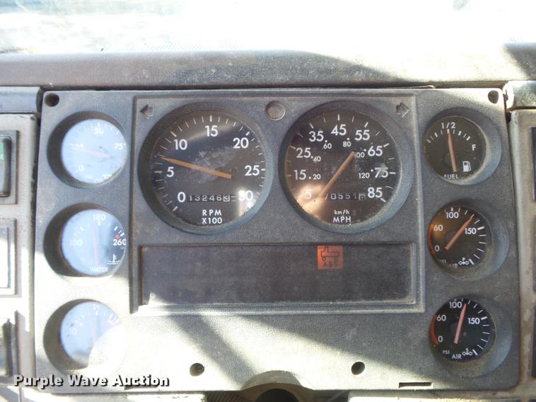 image for item DB6441 1999 Freightliner FLD dump truck