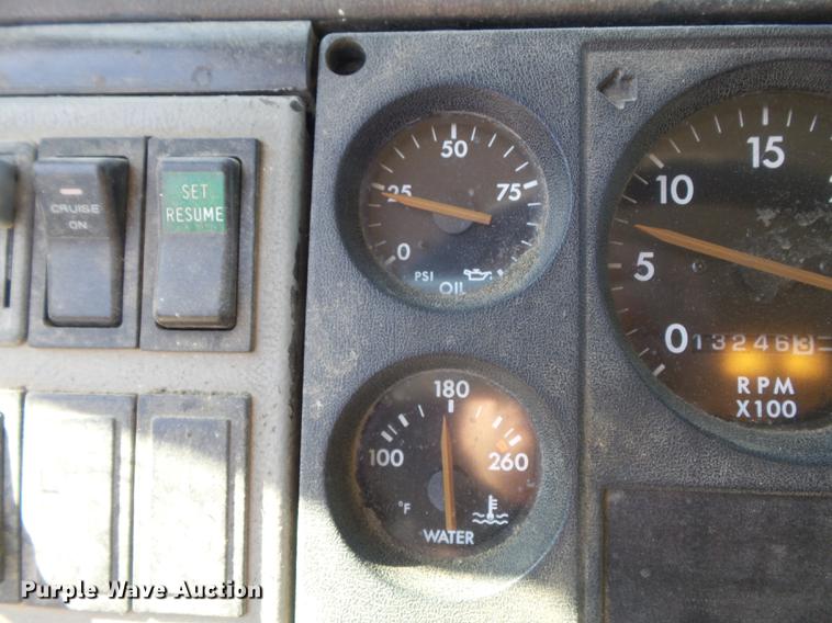 image for item DB6441 1999 Freightliner FLD dump truck