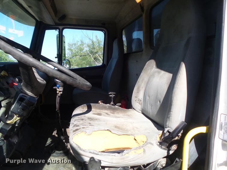 image for item DB6441 1999 Freightliner FLD dump truck