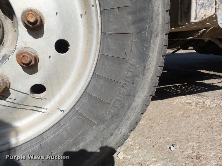 image for item DB6441 1999 Freightliner FLD dump truck