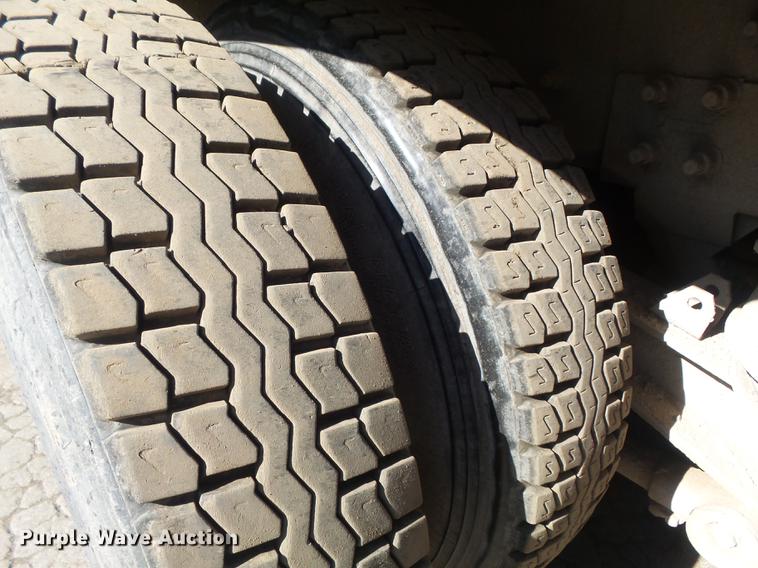 image for item DB6441 1999 Freightliner FLD dump truck