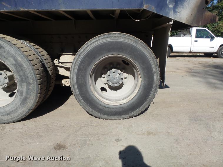 image for item DB6441 1999 Freightliner FLD dump truck