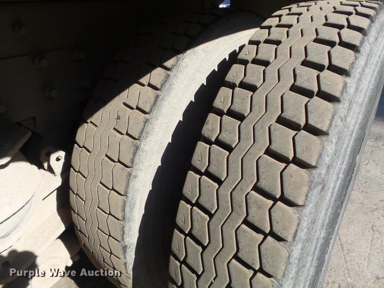 image for item DB6441 1999 Freightliner FLD dump truck