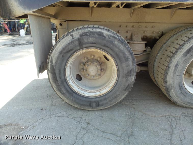 image for item DB6441 1999 Freightliner FLD dump truck