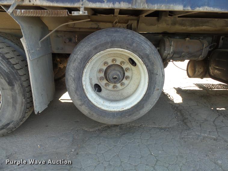 image for item DB6441 1999 Freightliner FLD dump truck