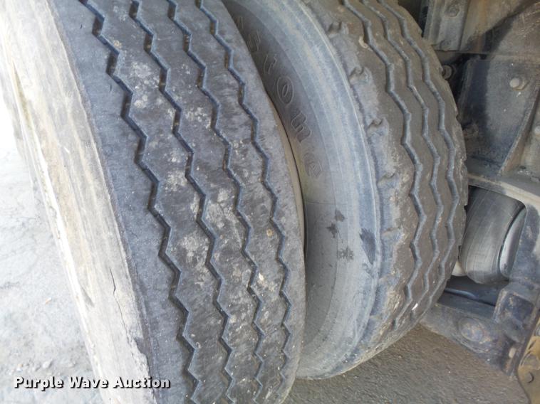 image for item DB6441 1999 Freightliner FLD dump truck