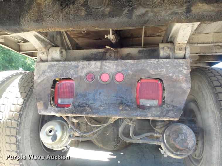 image for item DB6442 1999 Freightliner FL80 dump truck