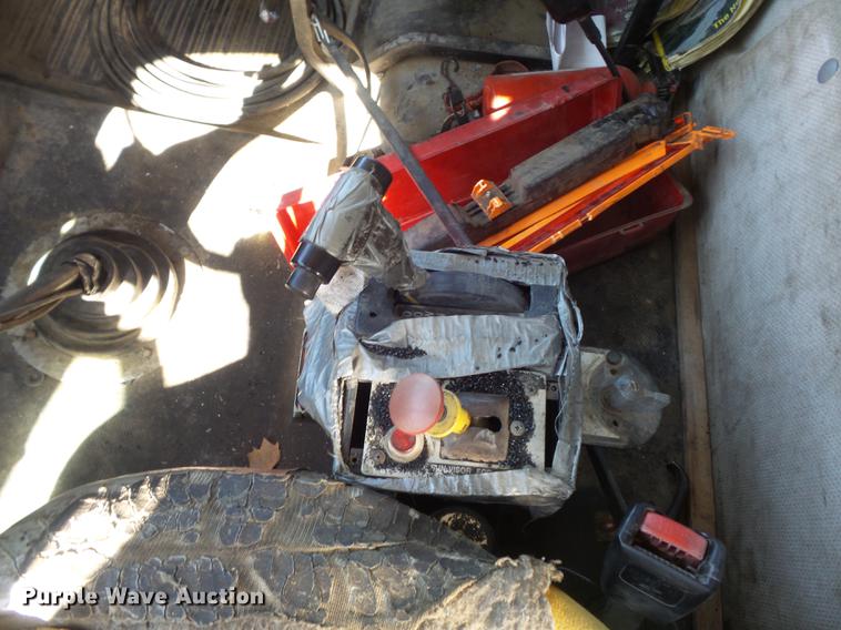 image for item DB6442 1999 Freightliner FL80 dump truck