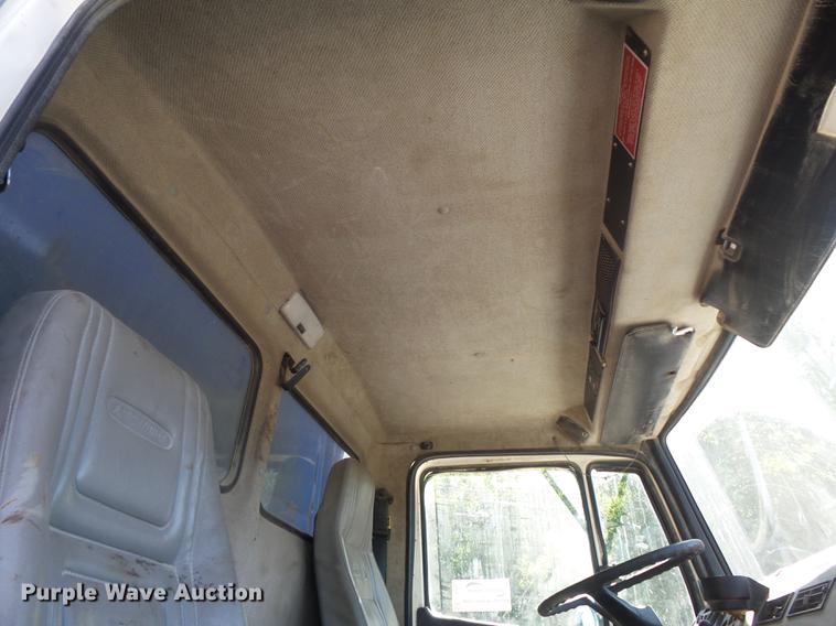 image for item DB6442 1999 Freightliner FL80 dump truck