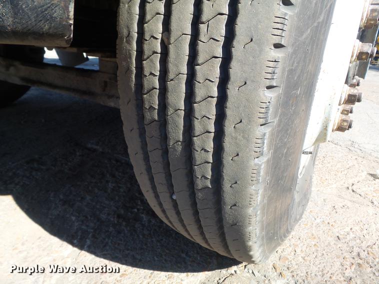 image for item DB6442 1999 Freightliner FL80 dump truck