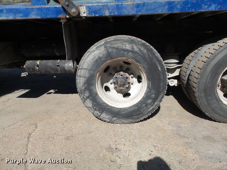 image for item DB6442 1999 Freightliner FL80 dump truck