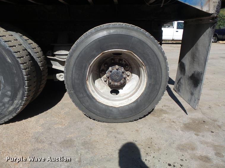 image for item DB6442 1999 Freightliner FL80 dump truck