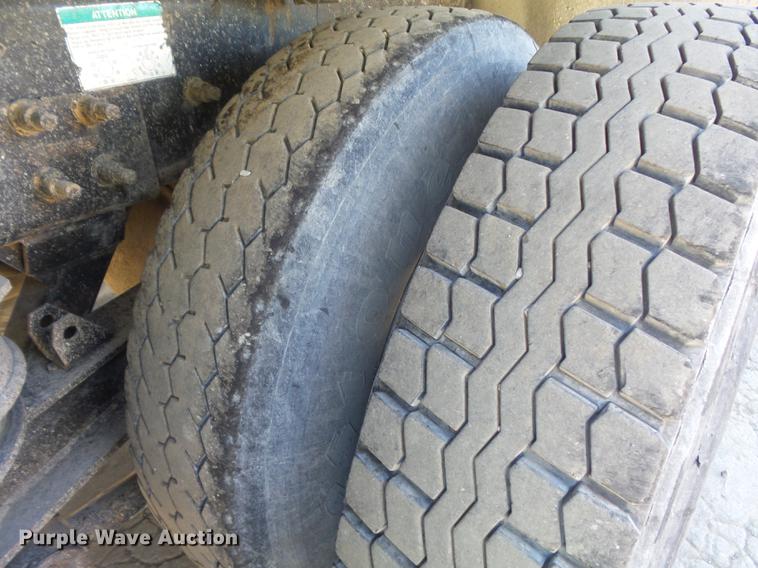 image for item DB6442 1999 Freightliner FL80 dump truck